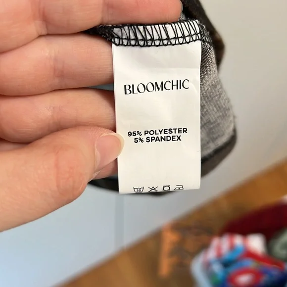 BloomChic Brown Plaid Women's Top NWOT - Picture 9 of 10